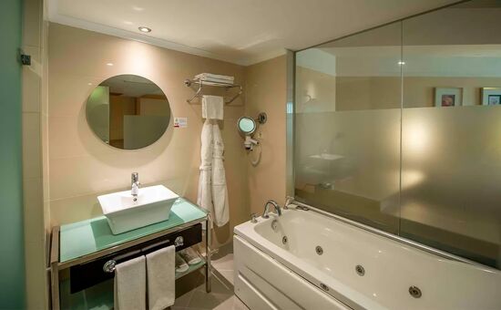 Aydın Çıkışlı Afyon Jura Termal Otel  Turu