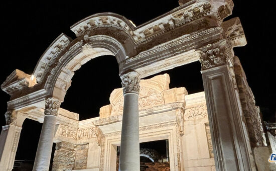 Aydın Çıkışlı Efes Şirince Meryemana Turu