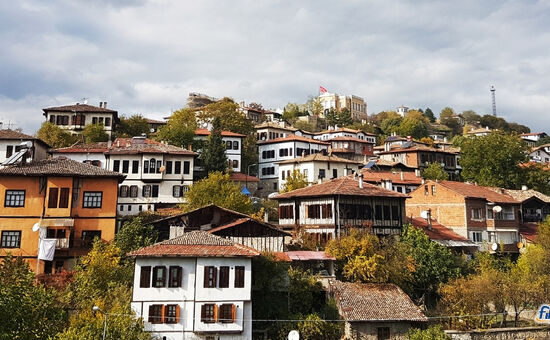 Nazilli Çıkışlı Abant Safranbolu Amasra Turu
