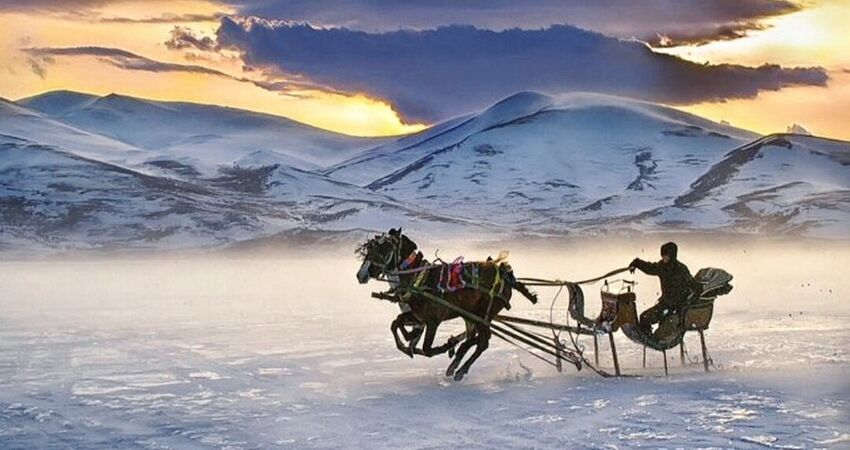 Aydın Çıkışlı Uçakla Doğu Ekspresi Rotasında Kars-Erzurum Turu