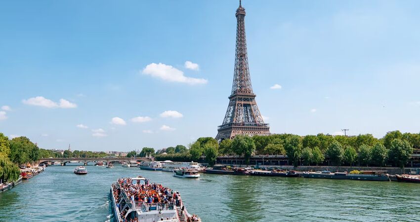 Aydın Çıkışlı Maxi Benelux & Paris & Alsace Turu