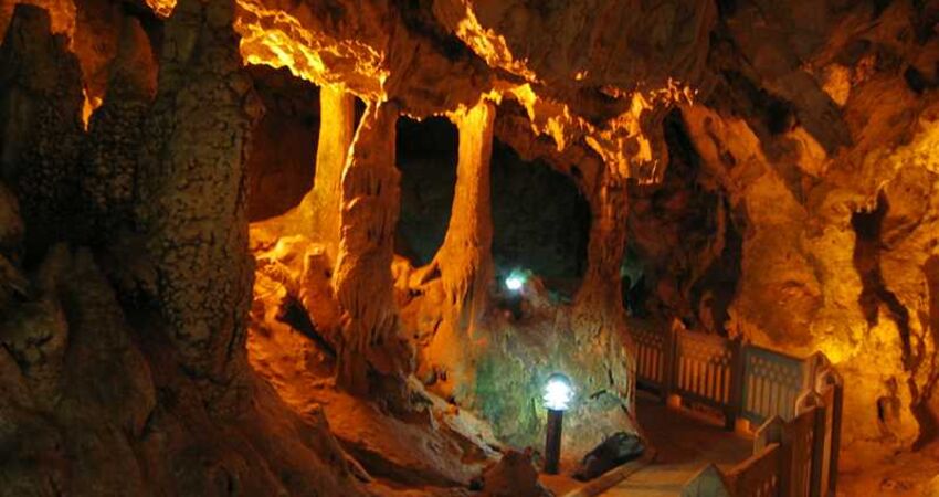 Aydın Çıkışlı Isparta Salda Gölü İnsuyu Mağarası Turu